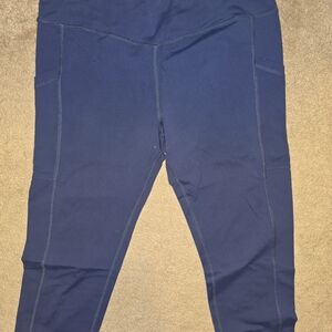 Like New KIAVA Deep Blue Activewear XL